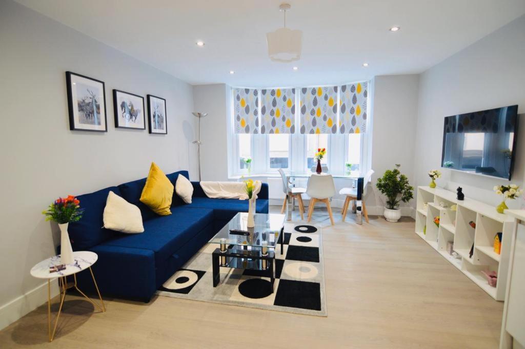 Morden Central Self Contained Flat By Cozynest Reading Exterior foto